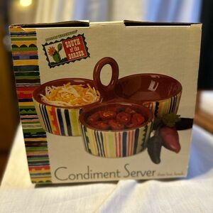 Boston Warehouse condiment set